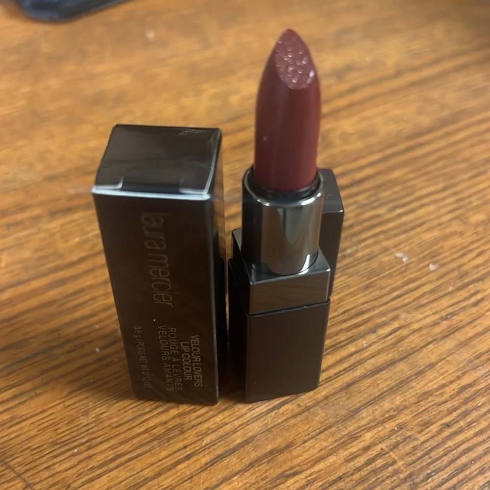 🌙💕Laura Mercier An Affair Velour Lovers Lipstick